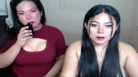 Snapshot of hotasian_mama chatting on 11-11-25, 07:58 Grace online show from 11-11-25, 07:58
