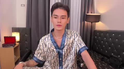 Snapshot of hotasiankenn chatting on 12-22-25, 12:24 Kenny online show from 12-22-25, 12:24