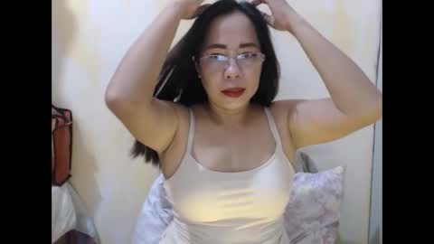 hotasianyue69 online show from 05-21-26, 04:25