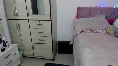 Snapshot of hotbbcwife chatting on 01-23-25, 02:55 lesly and ander online show from 01-23-25, 02:55