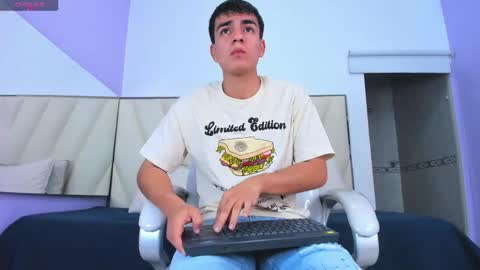 hotboy21_ online show from 01-14-26, 03:34