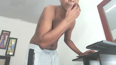 hotboyluxe online show from 02-10-26, 03:43