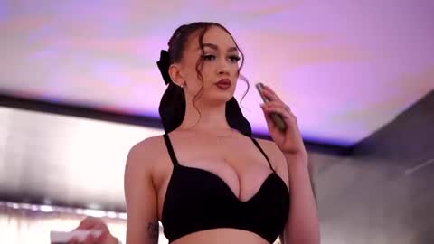Anais online show from 07-03-26, 08:54