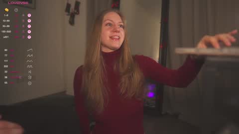 Snapshot of hotchillylovers chatting on 12-05-25, 05:53 NICK AND NORA online show from 12-05-25, 05:53