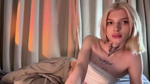 hotchubently online show from 09-12-25, 01:55