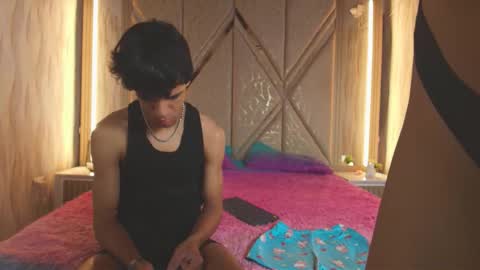 hotcouple_222 online show from 03-05-26, 07:26