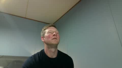 Snapshot of hotdadforyou chatting on 02-08-26, 02:48 hotdadforyou online show from 02-08-26, 02:48