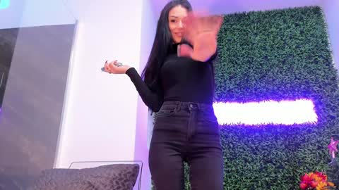 hotfallingdevil online show from 12-05-25, 05:49