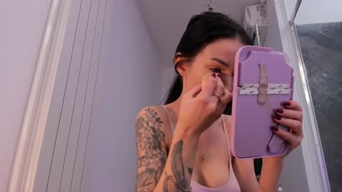 hotfallingdevil online show from 02-13-26, 05:47