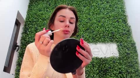 hotfallingdevil online show from 04-06-26, 03:59