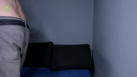 QUENTIN online show from 04-24-26, 05:32