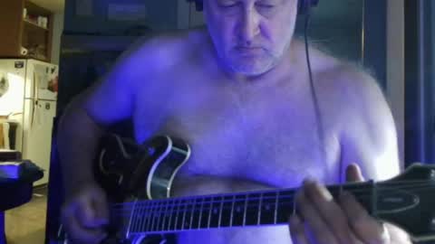 Snapshot of hotforteacher1977 chatting on 05-07-26, 06:08 Smoochface online show from 05-07-26, 06:08