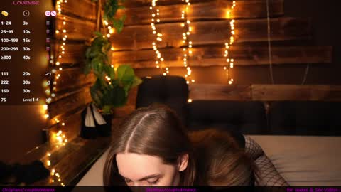 hotfrecklesgirl online show from 11-14-25, 05:22