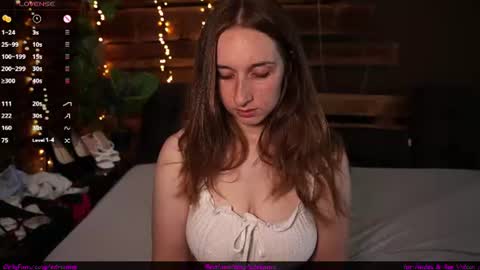 hotfrecklesgirl online show from 06-19-26, 12:09