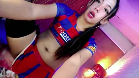 hotfucking_queen1111 online show from 04-23-26, 12:29