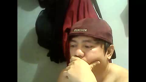 hotfuntasyboy online show from 10-12-25, 05:34