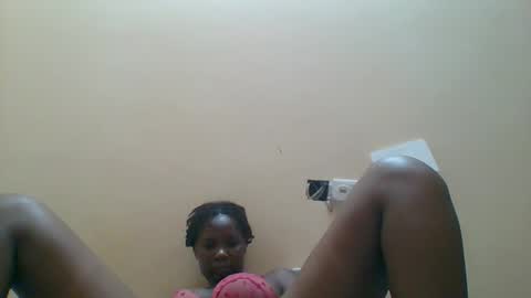 Queen online show from 02-16-26, 08:05