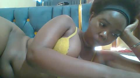 Snapshot of hotgodees chatting on 05-24-26, 08:19 Queen online show from 05-24-26, 08:19