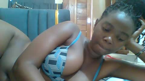 Snapshot of hotgodees chatting on 06-13-26, 09:07 Queen online show from 06-13-26, 09:07
