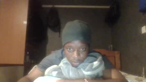 Snapshot of hotguyy001 chatting on 02-15-25, 04:45 hotguyy001 online show from 02-15-25, 04:45