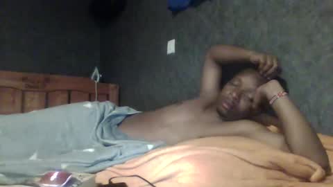 Snapshot of hotguyy001 chatting on 02-24-25, 05:20 hotguyy001 online show from 02-24-25, 05:20