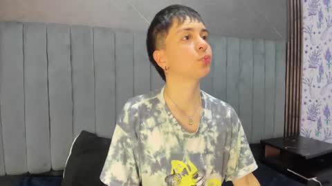 hannah online show from 12-20-25, 01:56