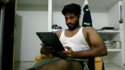 Snapshot of hothunkman352176 chatting on 06-28-26, 06:03 hothunkman352176 online show from 06-28-26, 06:03