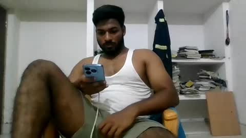 Snapshot of hothunkman352176 chatting on 07-17-26, 05:18 hothunkman352176 online show from 07-17-26, 05:18