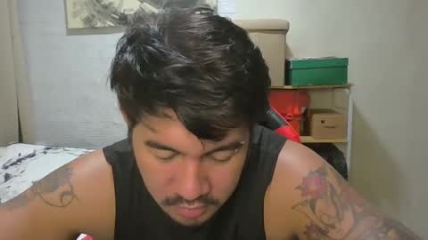 Snapshot of hothunkybear23 chatting on 12-13-24, 09:02 Khel online show from 12-13-24, 09:02