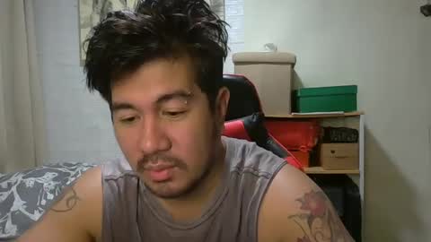 Snapshot of hothunkybear23 chatting on 12-21-24, 01:58 Khel online show from 12-21-24, 01:58