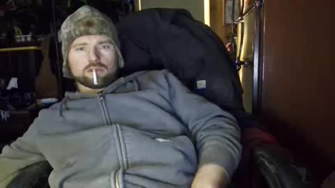 Snapshot of hothusband28931194 chatting on 12-15-25, 02:32 TW28 online show from 12-15-25, 02:32