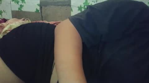 hotiemorenagurl18 online show from 01-06-26, 05:33