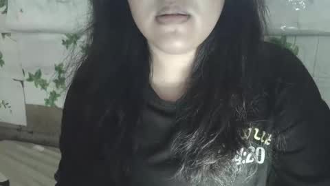 hotiemorenagurl18 online show from 04-23-26, 06:14