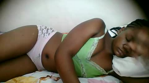 LOYCE online show from 04-19-26, 07:27