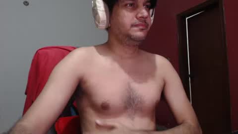 Snapshot of hotjkeanu chatting on 10-12-25, 05:34 James-Hotxx online show from 10-12-25, 05:34