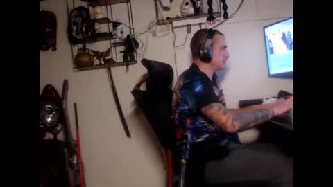 Snapshot of hotkinkytat chatting on 01-28-25, 11:28 hotkinkytat online show from 01-28-25, 11:28