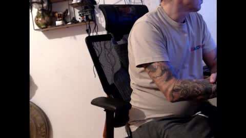 hotkinkytat online show from 11-19-25, 07:41