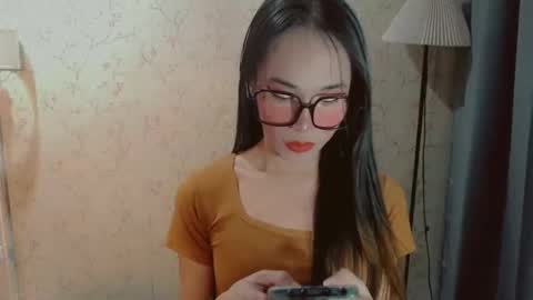 XANDRA online show from 11-06-25, 09:32