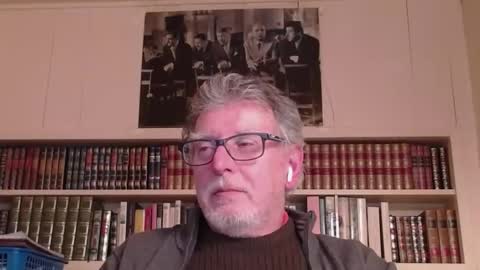 Snapshot of hotlux_54 chatting on 12-06-24, 11:25 hotlux_54 online show from 12-06-24, 11:25