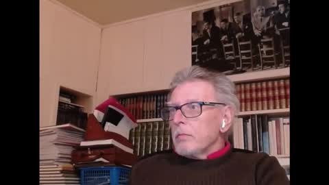 Snapshot of hotlux_54 chatting on 10-29-25, 01:24 hotlux_54 online show from 10-29-25, 01:24