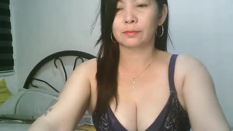 hotmamajen4u online show from 12-14-25, 12:05