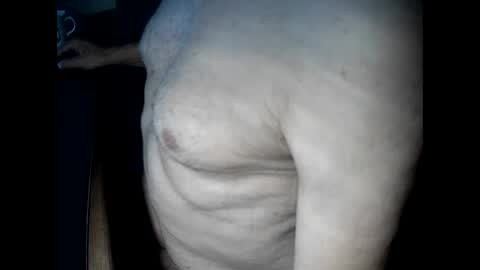 Snapshot of hotmassage50 chatting on 09-24-25, 07:33 hotmassage50 online show from 09-24-25, 07:33