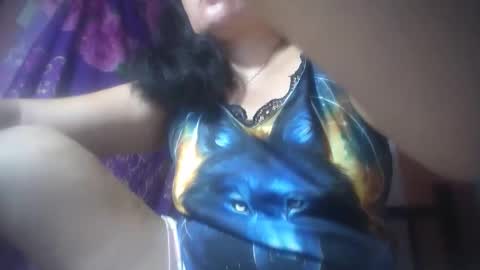 Snapshot of hotmatureladyxxx chatting on 04-19-26, 06:10 hotmatureladyxxx online show from 04-19-26, 06:10