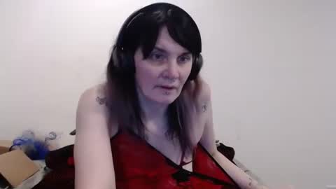 hotmodel1984 online show from 04-16-26, 09:39