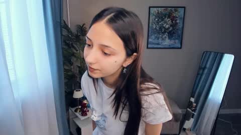 Snapshot of hotmodeon chatting on 02-27-26, 09:31 Cherry online show from 02-27-26, 09:31