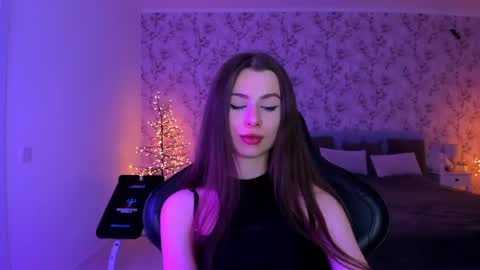 hotmolly_ online show from 04-24-26, 05:04