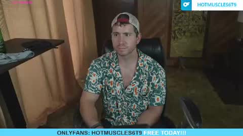 Snapshot of hotmuscles6t9 chatting on 07-24-26, 09:35 hotmuscles6t9 online show from 07-24-26, 09:35