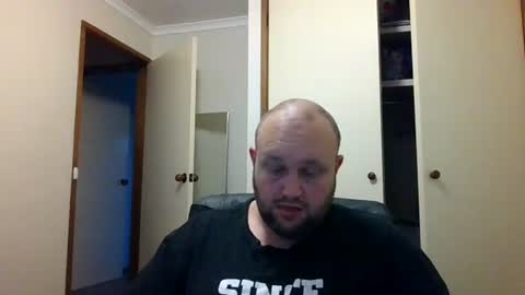 hotrodder323 online show from 12-06-24, 09:10