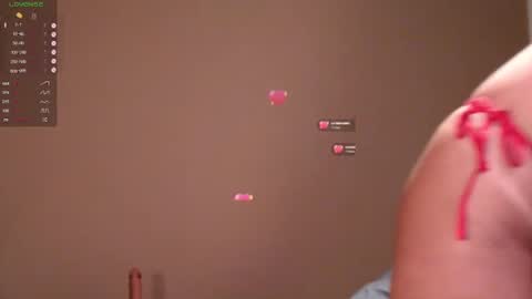 Snapshot of hotsexydawn chatting on 12-17-24, 03:39 dawn online show from 12-17-24, 03:39