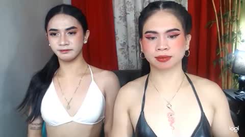 Snapshot of hotsinfulbabes_savana chatting on 05-12-26, 01:25 Savana olala online show from 05-12-26, 01:25
